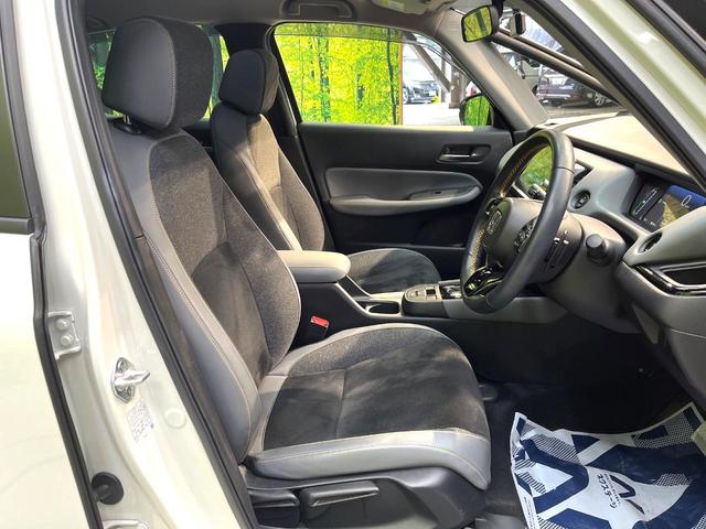 フィット ｅ：ＨＥＶ　ＲＳ　禁煙車　ホンダセンシング　アダプティブクルーズ　９型ホンダコネクト　バックカメラ　フルセグ　ドライブレコーダー　ＥＴＣ２．０　Ｂｌｕｅｔｏｏｔｈ　ハーフレザーシート　ＬＥＤヘッド　クリアランスソナー（8枚目）