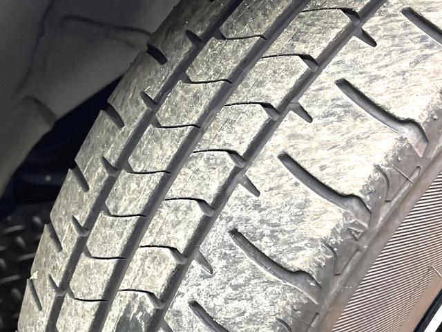 フィット ｅ：ＨＥＶ　ＲＳ　禁煙車　ホンダセンシング　アダプティブクルーズ　９型ホンダコネクト　バックカメラ　フルセグ　ドライブレコーダー　ＥＴＣ２．０　Ｂｌｕｅｔｏｏｔｈ　ハーフレザーシート　ＬＥＤヘッド　クリアランスソナー（37枚目）