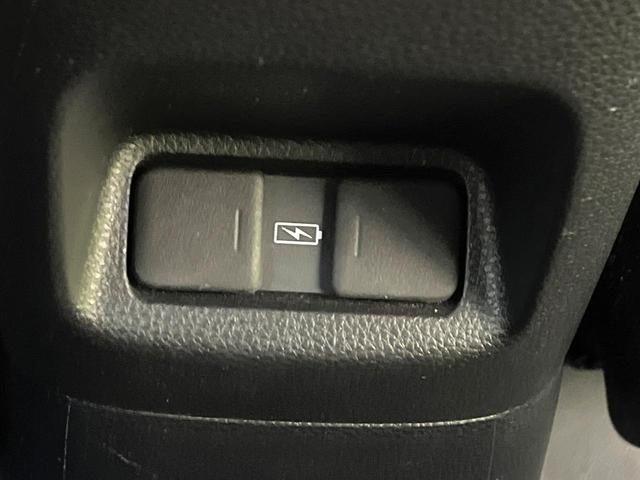 フィット ｅ：ＨＥＶ　ＲＳ　禁煙車　ホンダセンシング　アダプティブクルーズ　９型ホンダコネクト　バックカメラ　フルセグ　ドライブレコーダー　ＥＴＣ２．０　Ｂｌｕｅｔｏｏｔｈ　ハーフレザーシート　ＬＥＤヘッド　クリアランスソナー（56枚目）