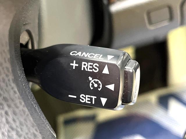 �y�N���[�Y�R���g���[���z�������H�����N���N���s�B�A�N�Z���𗣂��Ă���葬�x�ő��s���ł��A�������^�]���̕��S���y���I�����E�������ȒP�ȃX�C�b�`����Œ����ł��܂��B