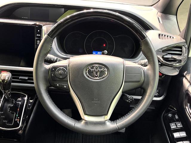 �y�N���[�Y�R���g���[���z�������H�����N���N���s�B�A�N�Z���𗣂��Ă���葬�x�ő��s���ł��A�������^�]���̕��S���y���I�����E�������ȒP�ȃX�C�b�`����Œ����ł��܂��B