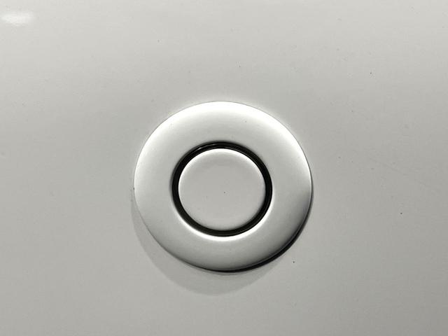 ノート Ｘ　禁煙車　純正ＳＤナビ　バックカメラ　衝突被害軽減システム　Ｂｌｕｅｔｏｏｔｈ　ＥＴＣ　フルセグ　コーナーセンサー　スマートキー　オートライト　　アイドリングストップシステム　ＣＤ再生（25枚目）