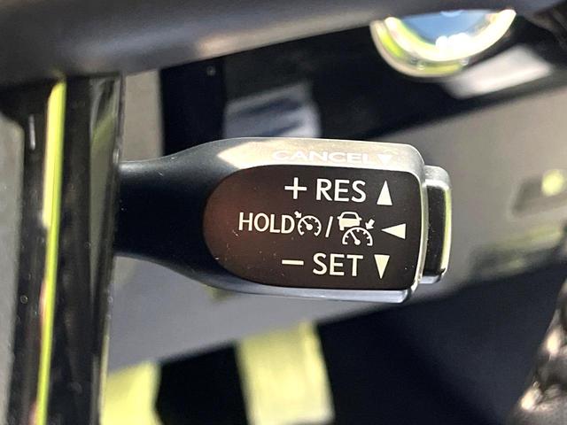 プリウス Ｓツーリングセレクション　モデリスタフルエアロ　純正９型ナビ　バックカメラ　衝突軽減装置　レーダークルーズ　禁煙車　ドラレコ　コーナーセンサー　シートヒーター　スマートキー　ＬＥＤヘッド　ＥＴＣ２．０　純正１７インチアルミ（5枚目）