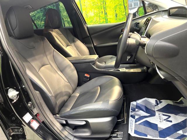 プリウス Ｓツーリングセレクション　モデリスタフルエアロ　純正９型ナビ　バックカメラ　衝突軽減装置　レーダークルーズ　禁煙車　ドラレコ　コーナーセンサー　シートヒーター　スマートキー　ＬＥＤヘッド　ＥＴＣ２．０　純正１７インチアルミ（8枚目）