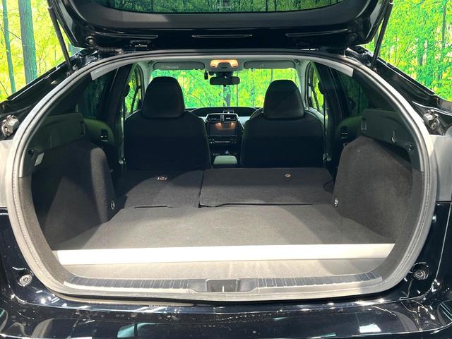 プリウス Ｓツーリングセレクション　モデリスタフルエアロ　純正９型ナビ　バックカメラ　衝突軽減装置　レーダークルーズ　禁煙車　ドラレコ　コーナーセンサー　シートヒーター　スマートキー　ＬＥＤヘッド　ＥＴＣ２．０　純正１７インチアルミ（10枚目）