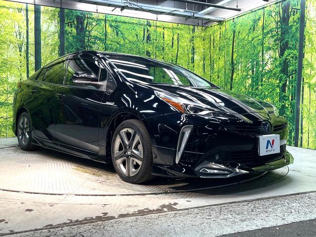 プリウス Ｓツーリングセレクション　モデリスタフルエアロ　純正９型ナビ　バックカメラ　衝突軽減装置　レーダークルーズ　禁煙車　ドラレコ　コーナーセンサー　シートヒーター　スマートキー　ＬＥＤヘッド　ＥＴＣ２．０　純正１７インチアルミ（16枚目）