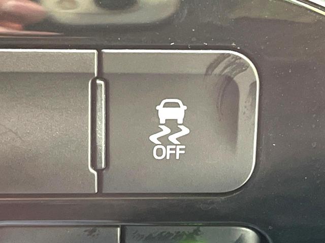 プリウス Ｓツーリングセレクション　モデリスタフルエアロ　純正９型ナビ　バックカメラ　衝突軽減装置　レーダークルーズ　禁煙車　ドラレコ　コーナーセンサー　シートヒーター　スマートキー　ＬＥＤヘッド　ＥＴＣ２．０　純正１７インチアルミ（33枚目）