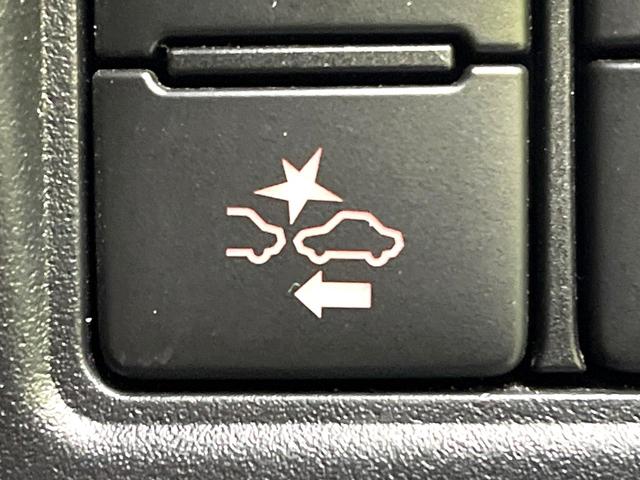 ヴォクシー ＺＳ　煌ＩＩＩ　禁煙車　両側電動スライドドア　純正ＳＤナビ　後席モニター　衝突被害軽減システム　ハーフレザーシート　ドラレコ　コーナーセンサー　スマートキー　ＬＥＤヘッド　ＥＴＣ　クルコン（6枚目）