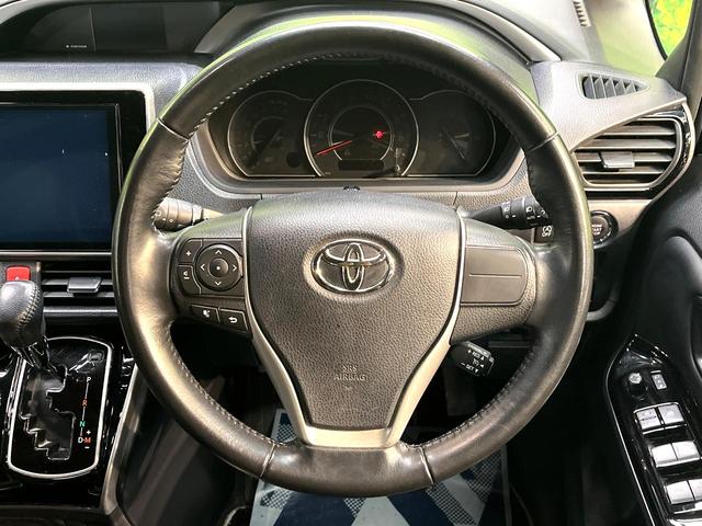 ヴォクシー ＺＳ　煌ＩＩＩ　禁煙車　両側電動スライドドア　純正ＳＤナビ　後席モニター　衝突被害軽減システム　ハーフレザーシート　ドラレコ　コーナーセンサー　スマートキー　ＬＥＤヘッド　ＥＴＣ　クルコン（12枚目）