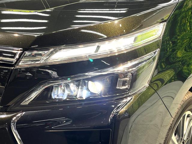 ヴォクシー ＺＳ　煌ＩＩＩ　禁煙車　両側電動スライドドア　純正ＳＤナビ　後席モニター　衝突被害軽減システム　ハーフレザーシート　ドラレコ　コーナーセンサー　スマートキー　ＬＥＤヘッド　ＥＴＣ　クルコン（30枚目）