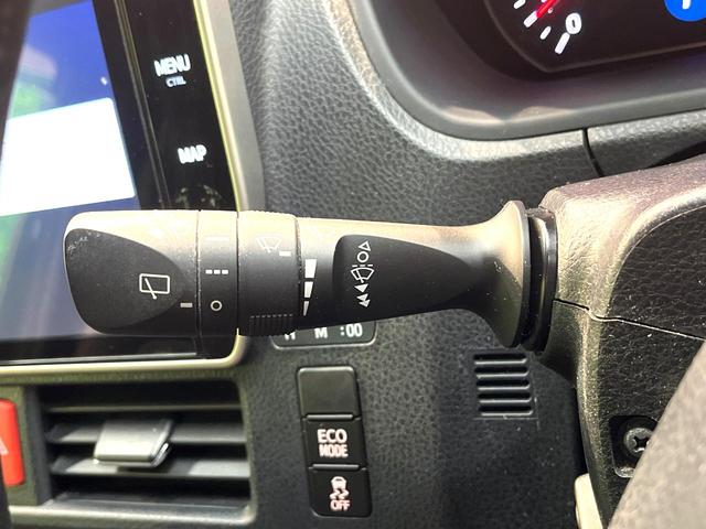 ヴォクシー ＺＳ　煌ＩＩＩ　禁煙車　両側電動スライドドア　純正ＳＤナビ　後席モニター　衝突被害軽減システム　ハーフレザーシート　ドラレコ　コーナーセンサー　スマートキー　ＬＥＤヘッド　ＥＴＣ　クルコン（49枚目）