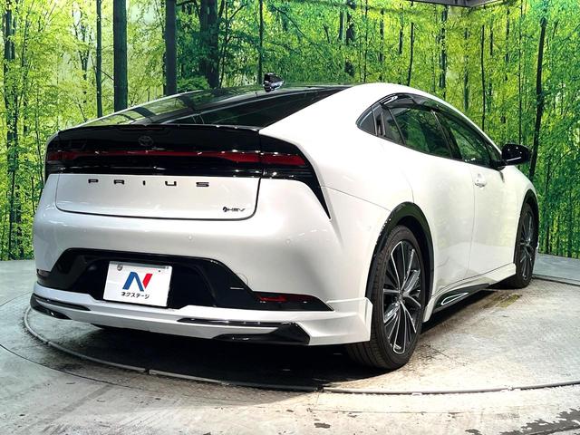 プリウス Ｚ　モデリスタエアロ　ガラスルーフ　禁煙車　全周囲カメラ　純正１２型ナビ　衝突被害軽減　シートベンチレーション　レーダークルーズ　ＥＴＣ　フルセグ　メモリー付パワーシート　コーナーセンサー　ＬＥＤヘッド（17枚目）