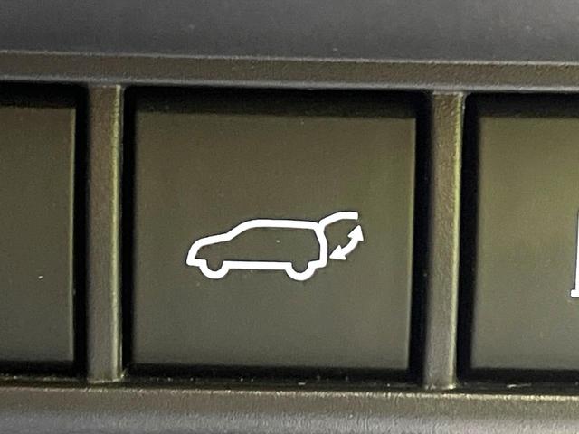 プリウス Ｚ　モデリスタエアロ　ガラスルーフ　禁煙車　全周囲カメラ　純正１２型ナビ　衝突被害軽減　シートベンチレーション　レーダークルーズ　ＥＴＣ　フルセグ　メモリー付パワーシート　コーナーセンサー　ＬＥＤヘッド（32枚目）