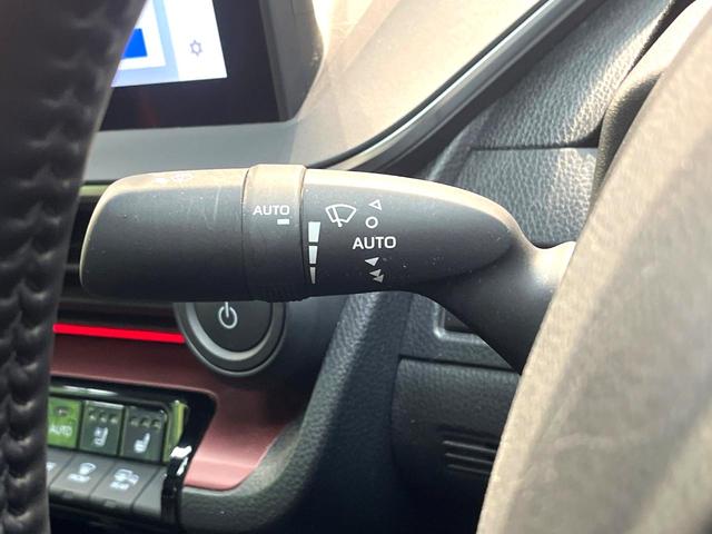 プリウス Ｚ　モデリスタエアロ　ガラスルーフ　禁煙車　全周囲カメラ　純正１２型ナビ　衝突被害軽減　シートベンチレーション　レーダークルーズ　ＥＴＣ　フルセグ　メモリー付パワーシート　コーナーセンサー　ＬＥＤヘッド（48枚目）