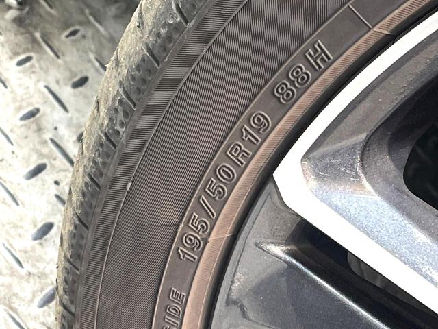 プリウス Ｚ　モデリスタエアロ　ガラスルーフ　禁煙車　全周囲カメラ　純正１２型ナビ　衝突被害軽減　シートベンチレーション　レーダークルーズ　ＥＴＣ　フルセグ　メモリー付パワーシート　コーナーセンサー　ＬＥＤヘッド（68枚目）