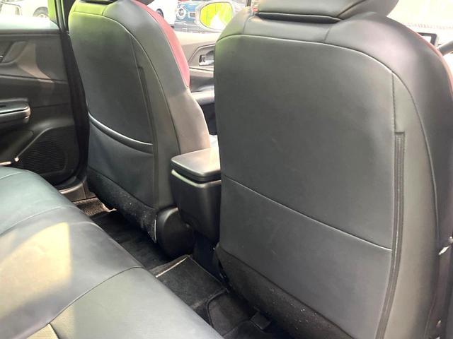 プリウス Ｚ　モデリスタエアロ　ガラスルーフ　禁煙車　全周囲カメラ　純正１２型ナビ　衝突被害軽減　シートベンチレーション　レーダークルーズ　ＥＴＣ　フルセグ　メモリー付パワーシート　コーナーセンサー　ＬＥＤヘッド（74枚目）