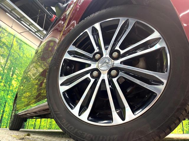 �y�����P�T�C���`�A���~�z�C�[���z�O�ςɃ}�b�`���������A���~�z�C�[���𑕒����Ă���܂��B�e��ЊO�A���~�z�C�[����A�X�^�b�h���X�^�C�����戵�����Ă���܂��B���񂲑��k����������