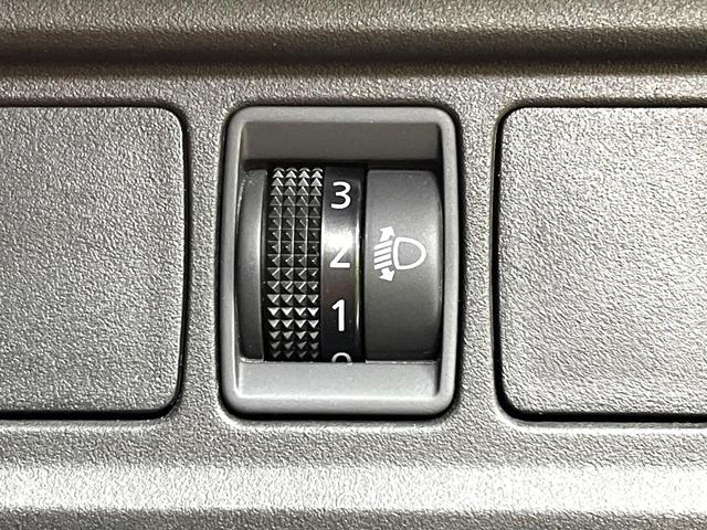 セレナ ＸＶ　禁煙車　両側電動ドア　ＳＤナビ　全周囲カメラ　全方位運転支援システム　ドラレコ　コーナーセンサー　スマートキー　ＥＴＣ　オートハイビーム　車線逸脱警報　オートライト　オートエアコン　Ｂｌｕｅｔｏｏｔｈ（55枚目）