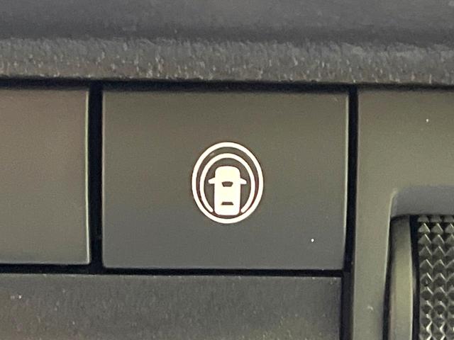 �y�C���e���W�F���g�G�}�[�W�F���V�[�u���[�L�z�t�����g�J�����őO���̎ԗ�����s�҂����m�B�Փ˂������Ȏ��͏Փ˔�Q�y���u���[�L���쓮�A�Փˉ�����T�|�[�g�B�����S�Ƀh���C�u�����y���݂��������܂��B