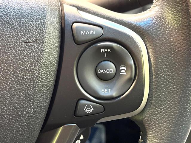 �y�A�_�v�e�B�u�N���[�Y�R���g���[���z�������H�ł̒��������s���y�ɁI�I�����ő��x��ۂN���[�Y�R���g���[�����A�Փˌy���V�X�e���ƘA�g���A�O���̎ԗ������m���ĎԊԂ�ۂ悤�ɑ��x���߂��Ă���܂��I�I