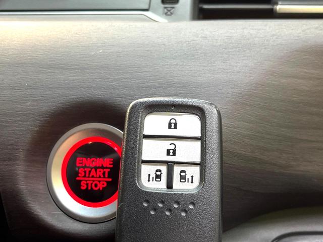 �y�g���������X�}�[�g�L�[�z�J�o����|�P�b�g�ɓ��ꂽ�܂܂ł��h�A�̎{���E�������\�ȃX�}�[�g�L�[�𑕔��B�G���W���̃I���E�I�t�����J�M�����o���K�v����������Ƃ��Ă��֗��ł���