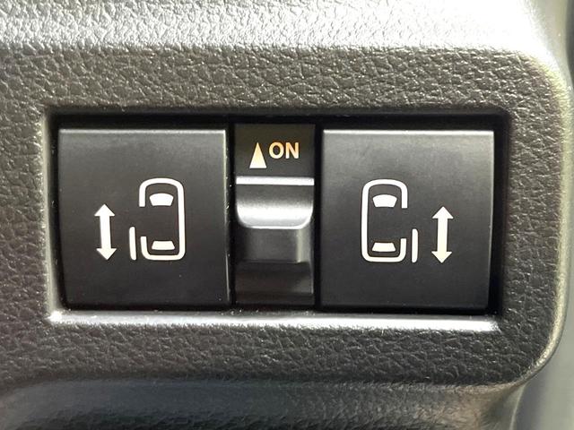 スペーシアカスタム ハイブリッドＸＳ　禁煙車　純正９インチナビ　両側電動ドア　全周囲カメラ　衝突被害軽減システム　レーダークルーズ　ハーフレザーシート　ドラレコ　コーナーセンサー　スマートキー　ＬＥＤヘッド　ビルトインＥＴＣ（5枚目）