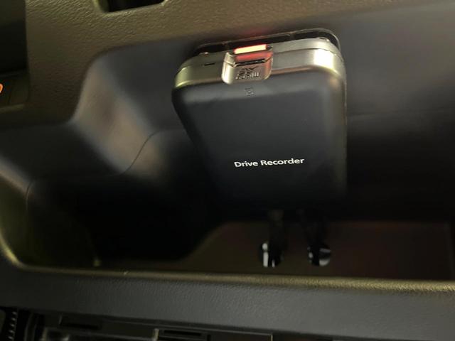 スペーシアカスタム ハイブリッドＸＳ　禁煙車　純正９インチナビ　両側電動ドア　全周囲カメラ　衝突被害軽減システム　レーダークルーズ　ハーフレザーシート　ドラレコ　コーナーセンサー　スマートキー　ＬＥＤヘッド　ビルトインＥＴＣ（56枚目）