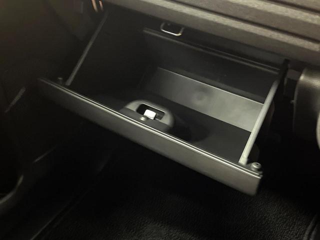 スペーシアカスタム ハイブリッドＸＳ　禁煙車　純正９インチナビ　両側電動ドア　全周囲カメラ　衝突被害軽減システム　レーダークルーズ　ハーフレザーシート　ドラレコ　コーナーセンサー　スマートキー　ＬＥＤヘッド　ビルトインＥＴＣ（76枚目）