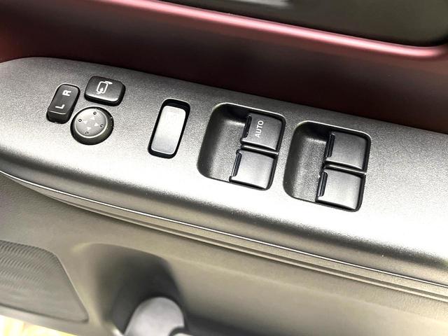 スペーシアカスタム ハイブリッドＸＳ　禁煙車　純正９インチナビ　両側電動ドア　全周囲カメラ　衝突被害軽減システム　レーダークルーズ　ハーフレザーシート　ドラレコ　コーナーセンサー　スマートキー　ＬＥＤヘッド　ビルトインＥＴＣ（78枚目）