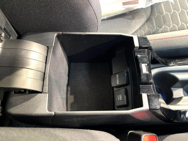 カローラスポーツ ハイブリッドＧ　Ｚ　モデリスタエアロ　純正９型ナビ　バックカメラ　セーフティセンス　レーダークルーズ　禁煙車　ドラレコ　スマートキー　ＬＥＤヘッド　ＥＴＣ２．０　純正１８インチアルミ　オートハイビーム　車線逸脱警報（54枚目）