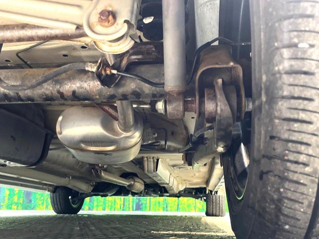 ワゴンＲ ＦＸリミテッド　禁煙車　スマートキー　オーディオ　エアコン　ＣＤ再生　プライバシーガラス　盗難防止システム　ベンチシート　シートアンダートレイ　電動格納ミラー　バニティミラー　１４インチアルミホイール（20枚目）