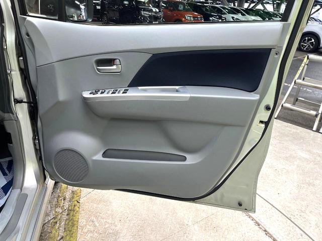 ワゴンＲ ＦＸリミテッド　禁煙車　スマートキー　オーディオ　エアコン　ＣＤ再生　プライバシーガラス　盗難防止システム　ベンチシート　シートアンダートレイ　電動格納ミラー　バニティミラー　１４インチアルミホイール（43枚目）