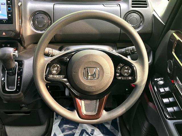 Ｎ－ＢＯＸカスタム Ｌ　コーディネートスタイル　禁煙車　両側電動ドア　ＳＤナビ　衝突被害軽減システム　レーダークルーズ　ドラレコ　コーナーセンサー　スマートキー　ＬＥＤヘッド　ビルトインＥＴＣ　純正１４インチアルミ　車線逸脱警報　オートライト（11枚目）