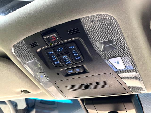 アルファード ２．５Ｓ　Ｃパッケージ　禁煙車　サンルーフ　１０インチナビ　両側電動ドア　１２インチ後席モニター　バックカメラ　衝突被害軽減システム　レーダークルーズ　電動リアゲート　レザーシート　前後席パワーシート　ドラレコ（5枚目）