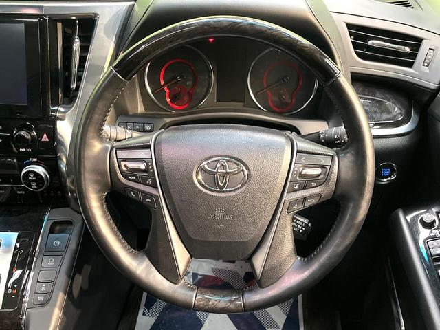 アルファード ２．５Ｓ　Ｃパッケージ　禁煙車　サンルーフ　１０インチナビ　両側電動ドア　１２インチ後席モニター　バックカメラ　衝突被害軽減システム　レーダークルーズ　電動リアゲート　レザーシート　前後席パワーシート　ドラレコ（12枚目）