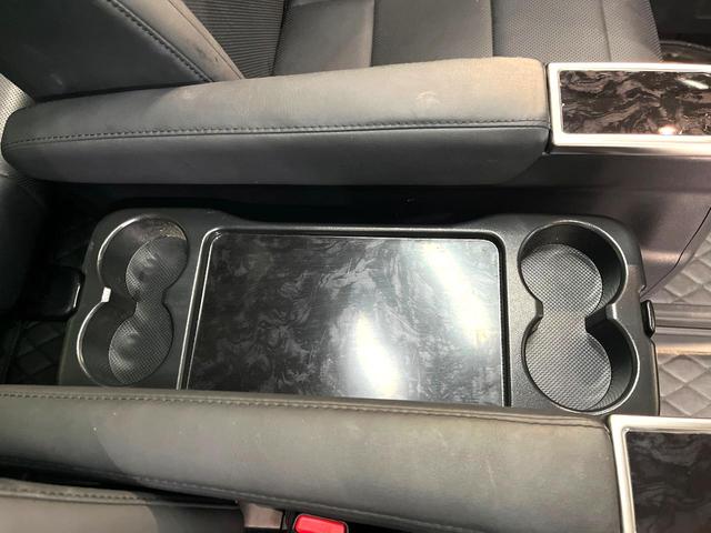 アルファード ２．５Ｓ　Ｃパッケージ　禁煙車　サンルーフ　１０インチナビ　両側電動ドア　１２インチ後席モニター　バックカメラ　衝突被害軽減システム　レーダークルーズ　電動リアゲート　レザーシート　前後席パワーシート　ドラレコ（74枚目）