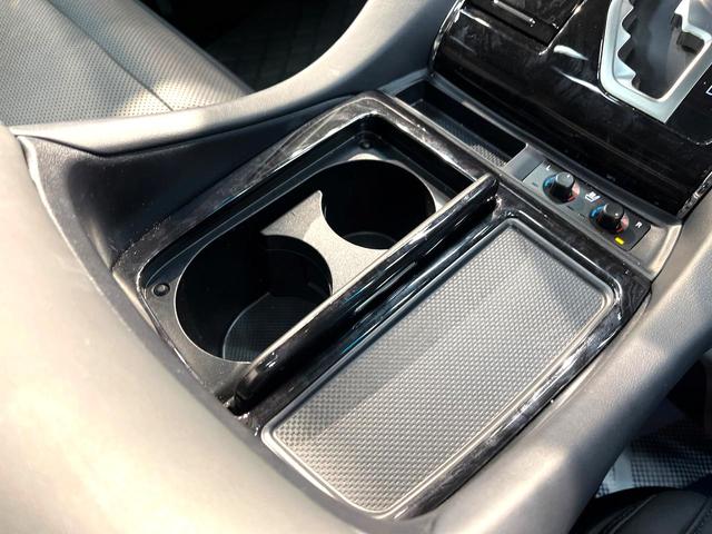 アルファード ２．５Ｓ　Ｃパッケージ　禁煙車　サンルーフ　１０インチナビ　両側電動ドア　１２インチ後席モニター　バックカメラ　衝突被害軽減システム　レーダークルーズ　電動リアゲート　レザーシート　前後席パワーシート　ドラレコ（76枚目）