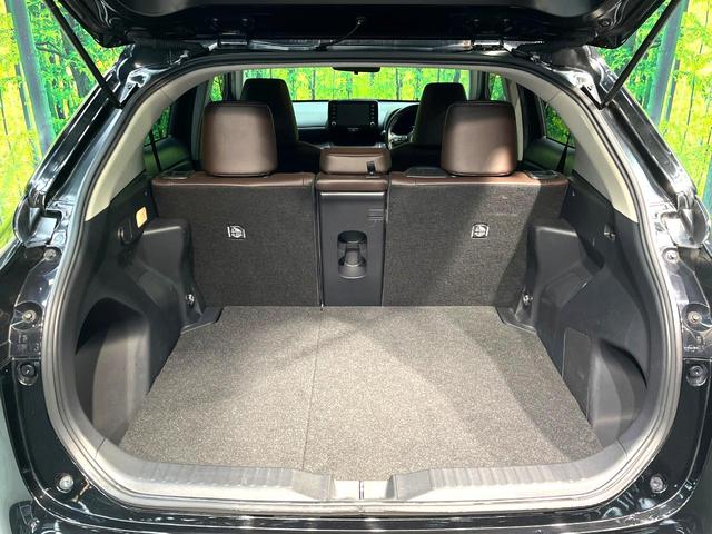 ヤリスクロス ハイブリッドZ バックカメラ 衝突被害軽減システム レーダークルーズ 禁煙車 ハーフレザーシート パワーシート ドラレコ コーナーセンサー スマートキー LEDヘッド 純正8型ディスプレイオーディオ ETC(10枚目)