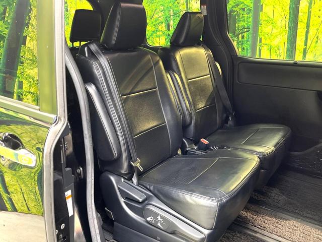 ヴォクシー ＺＳ　煌　モデリスタフルエアロ　両側電動ドア　純正１０．５型ＳＤナビ　フリップダウンモニター　バックカメラ　衝突被害軽減システム　ドライブレコーダー　スマートキー　ＬＥＤヘッド　ＥＴＣ２．０　クルコン（9枚目）