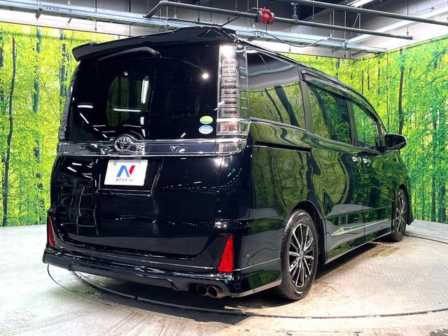 ヴォクシー ＺＳ　煌　モデリスタフルエアロ　両側電動ドア　純正１０．５型ＳＤナビ　フリップダウンモニター　バックカメラ　衝突被害軽減システム　ドライブレコーダー　スマートキー　ＬＥＤヘッド　ＥＴＣ２．０　クルコン（18枚目）