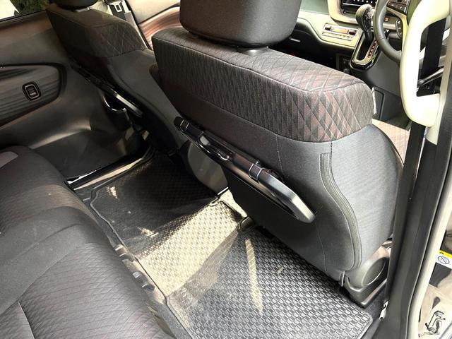 ソリオバンディット ハイブリッドSV 禁煙車 両側電動スライドドア 全周囲カメラ 衝突被害軽減システム レーダークルーズ コーナーセンサー スマートキー LEDヘッド ETC 純正15インチアルミ オートハイビーム 車線逸脱警報(61枚目)