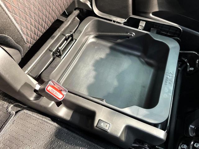 ソリオバンディット ハイブリッドSV 禁煙車 両側電動スライドドア 全周囲カメラ 衝突被害軽減システム レーダークルーズ コーナーセンサー スマートキー LEDヘッド ETC 純正15インチアルミ オートハイビーム 車線逸脱警報(64枚目)