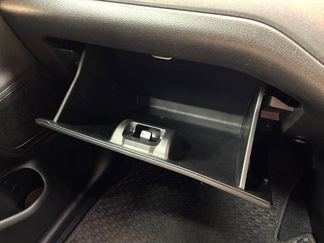 ソリオバンディット ハイブリッドSV 禁煙車 両側電動スライドドア 全周囲カメラ 衝突被害軽減システム レーダークルーズ コーナーセンサー スマートキー LEDヘッド ETC 純正15インチアルミ オートハイビーム 車線逸脱警報(66枚目)