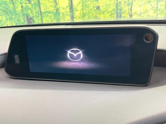 ＭＡＺＤＡ３セダン ２０Ｓ　Ｌパッケージ　純正８．８型コネクトナビ　全周囲カメラ　衝突被害軽減システム　禁煙車　レザーシート　パワーシート　レーダークルコン　ステアリングヒーター　シートヒータ―　コーナーセンサー　パドルシフト　ＢＳＭ　ＥＴＣ（3枚目）
