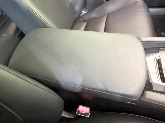 ＭＡＺＤＡ３セダン ２０Ｓ　Ｌパッケージ　純正８．８型コネクトナビ　全周囲カメラ　衝突被害軽減システム　禁煙車　レザーシート　パワーシート　レーダークルコン　ステアリングヒーター　シートヒータ―　コーナーセンサー　パドルシフト　ＢＳＭ　ＥＴＣ（36枚目）