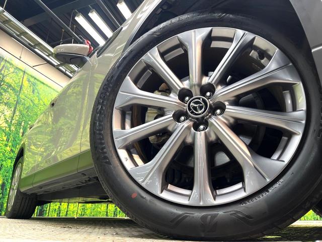 �y�����Q�O�C���`�A���~�z�C�[���z�O�ςɃ}�b�`���������A���~�z�C�[���𑕒����Ă���܂��B�e��ЊO�A���~�z�C�[����A�X�^�b�h���X�^�C�����戵�����Ă���܂��B���񂲑��k����������