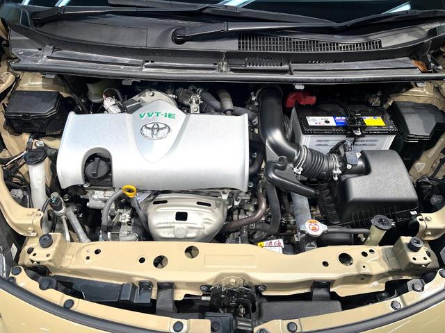 シエンタ ファンベースＧ　両側電動スライドドア　純正９型ナビ　全周囲カメラ　衝突軽減装置　禁煙車　スマートキー　ＬＥＤヘッドライト　ＥＴＣ　車線逸脱警報　オートライト　ｂｌｕｅｔｏｏｔｈ再生　フルセグ（18枚目）