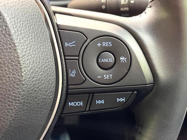 カローラクロス ハイブリッド　Ｚ　禁煙車　衝突軽減システム　レーダークルーズ　ナビ付ディスプレイオーディオ　全周囲カメラ　フルセグ　ＥＴＣ　ｂｌｕｅｔｏｏｔｈ再生　シートヒータ　パワーシート　ハーフレザーシート　パワーバックドア（6枚目）