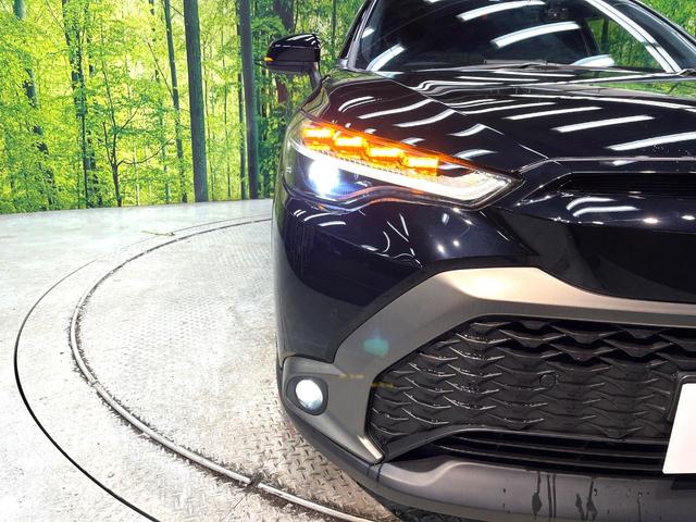 カローラクロス ハイブリッド　Ｚ　禁煙車　衝突軽減システム　レーダークルーズ　ナビ付ディスプレイオーディオ　全周囲カメラ　フルセグ　ＥＴＣ　ｂｌｕｅｔｏｏｔｈ再生　シートヒータ　パワーシート　ハーフレザーシート　パワーバックドア（12枚目）