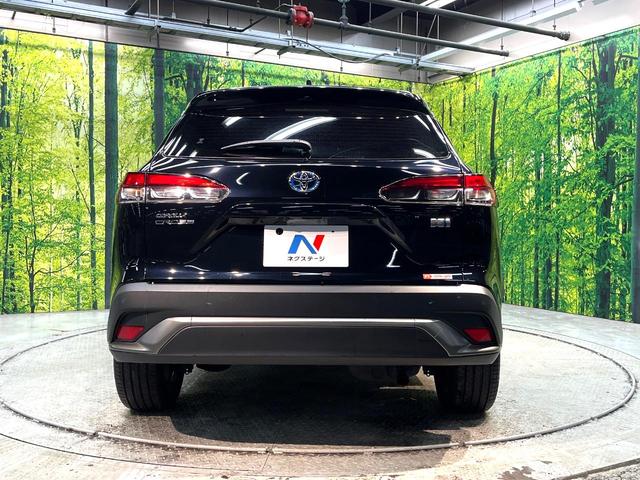カローラクロス ハイブリッド　Ｚ　禁煙車　衝突軽減システム　レーダークルーズ　ナビ付ディスプレイオーディオ　全周囲カメラ　フルセグ　ＥＴＣ　ｂｌｕｅｔｏｏｔｈ再生　シートヒータ　パワーシート　ハーフレザーシート　パワーバックドア（15枚目）